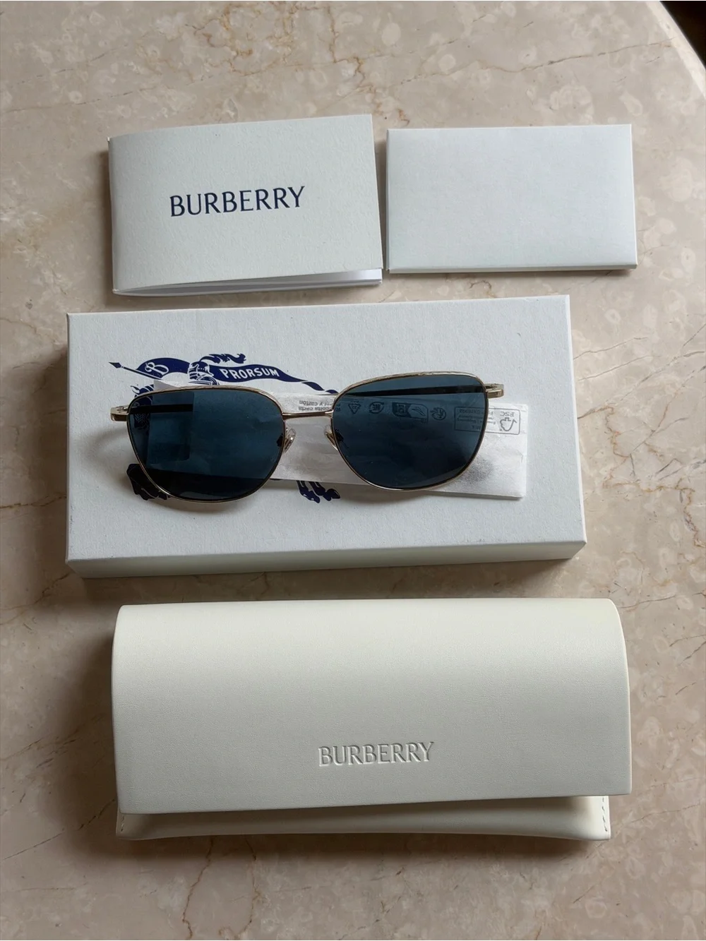 Burberry Burberry BE3171 sunglasses